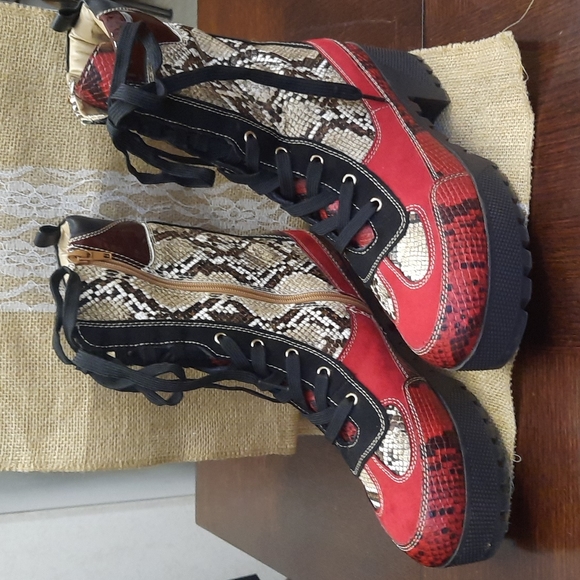 Rogue Shoes - Rogue Helium Snake Print Chunky Platform Combat Boots (laces & zips up!)